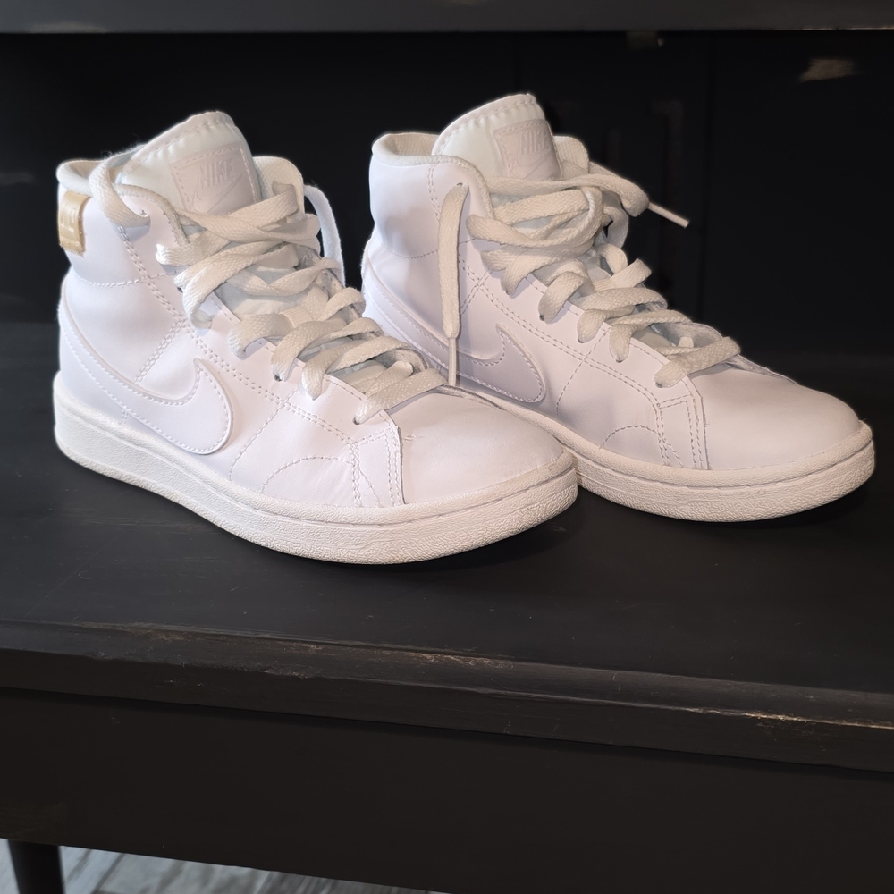 Nike Court Royal Mid